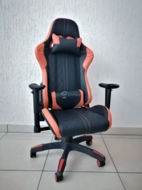 Кресло геймерское Barneo K-52 (черная экокожа оранжевые вставки) в Североуральске - severouralsk.ok-mebel.com | фото
